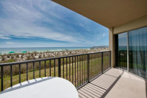 Emerald Towers West Beachfront Condo with Heated Pool, Fort Walton Beach